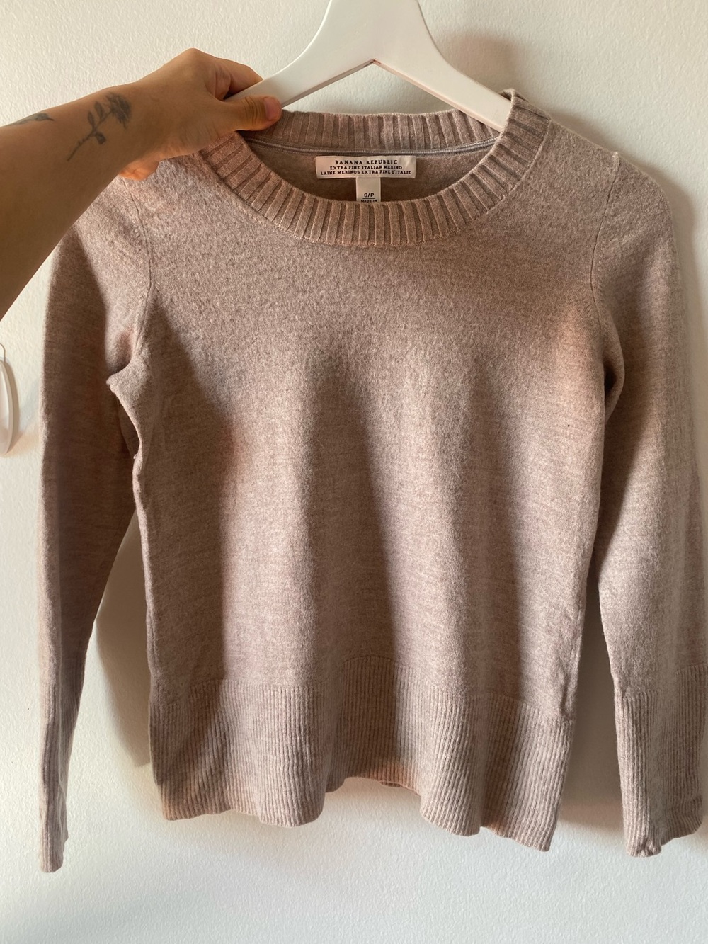 Fine Italian Merino Wool Banana Republic Size Small 🖤